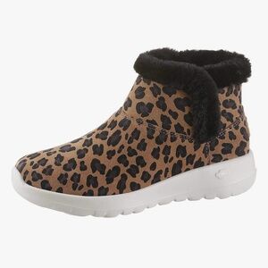 Skechers Women's On-The-go Joy Chukka Boot